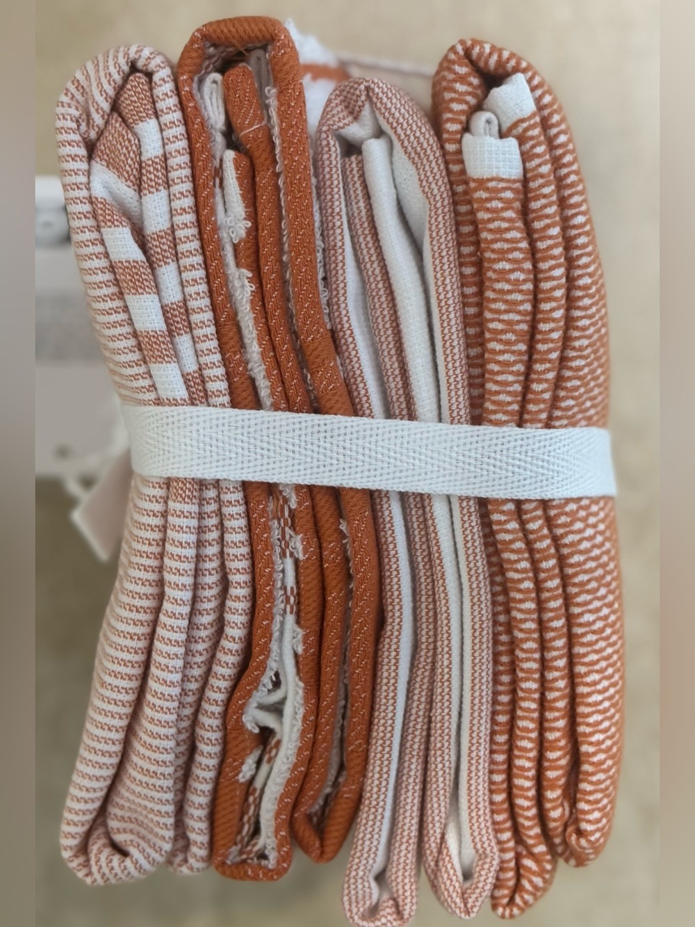 Williams Sonoma Super-Absorbent Towels - Picture 6 of 10